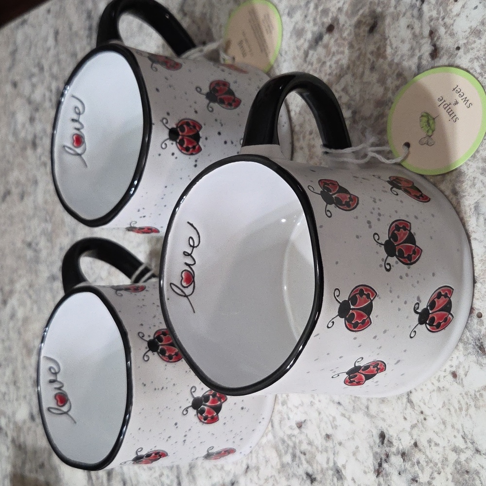Set Of 3🐞 Simple & Sweet Ladybug Ceramic Coffee Mugs